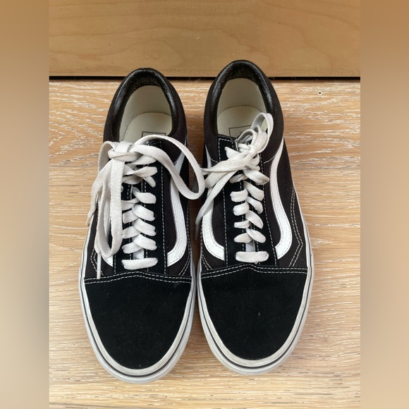 VANS UNISEX CANVAS SUEDE SNEAKER EUR39 - Picture 2 of 6